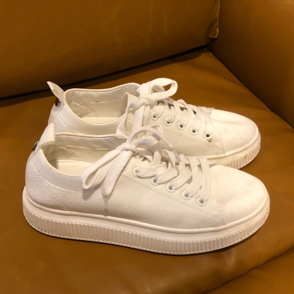 BP Sonny Sneakers